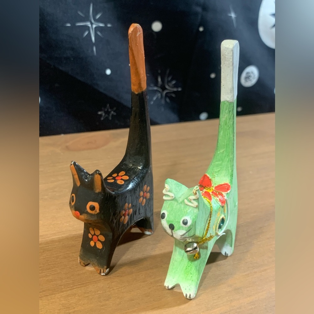 Handpainted Cat Ring Figurines Wood Long Tall Kitties Mexico Set Lot 2 NWT